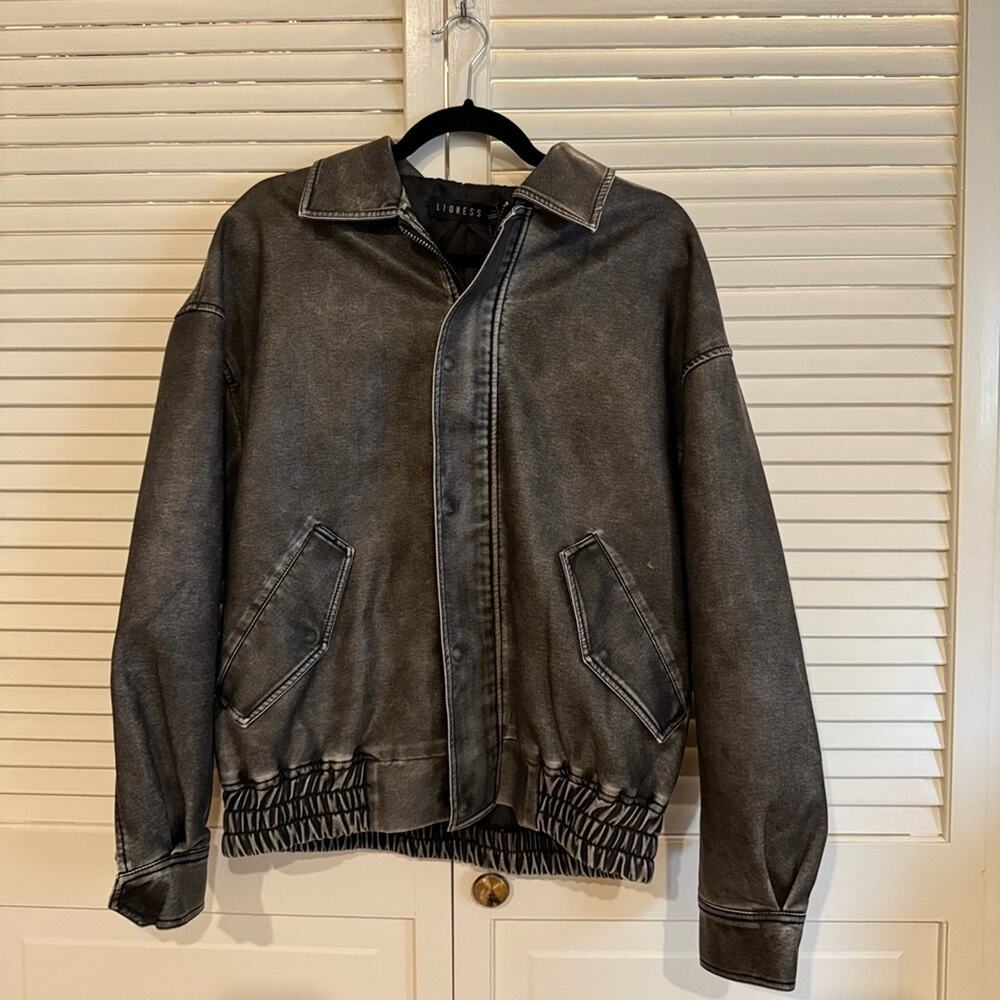 NEW NWT Lioness Kenny Bomber Jacket in Slate XS - Picture 6 of 7